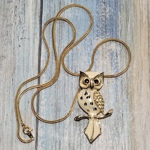 Owl Pendant Necklace.